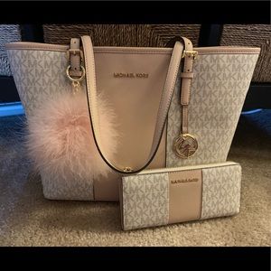 Michael Kors Tote Set- Vanilla/Ballet